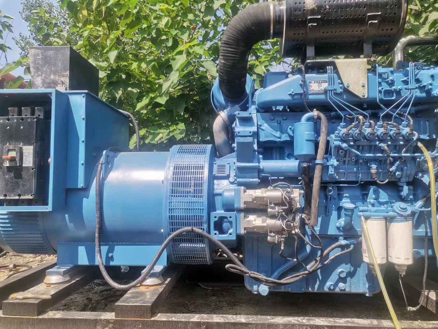 路桥详细说明降低 800kW 柴油发电机输出电流波动的方法