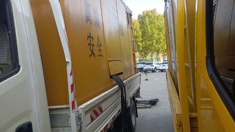路桥如何判断柴油发电机组和UPS电源的切换时间是否符合要求？